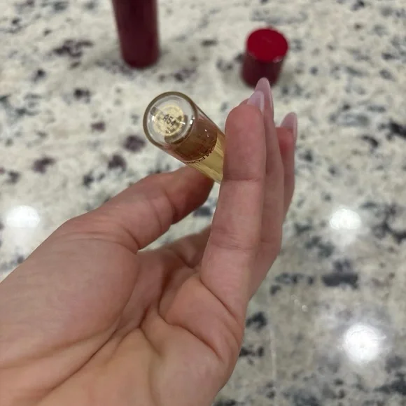 Tom Ford Lost Cherry Red Travel Spray - Picture 3 of 4